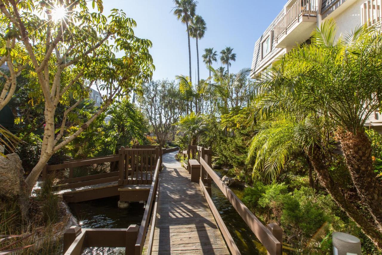 3 Bedroom! - Complex Is On The Beach With Huge Pool Oceanside Esterno foto